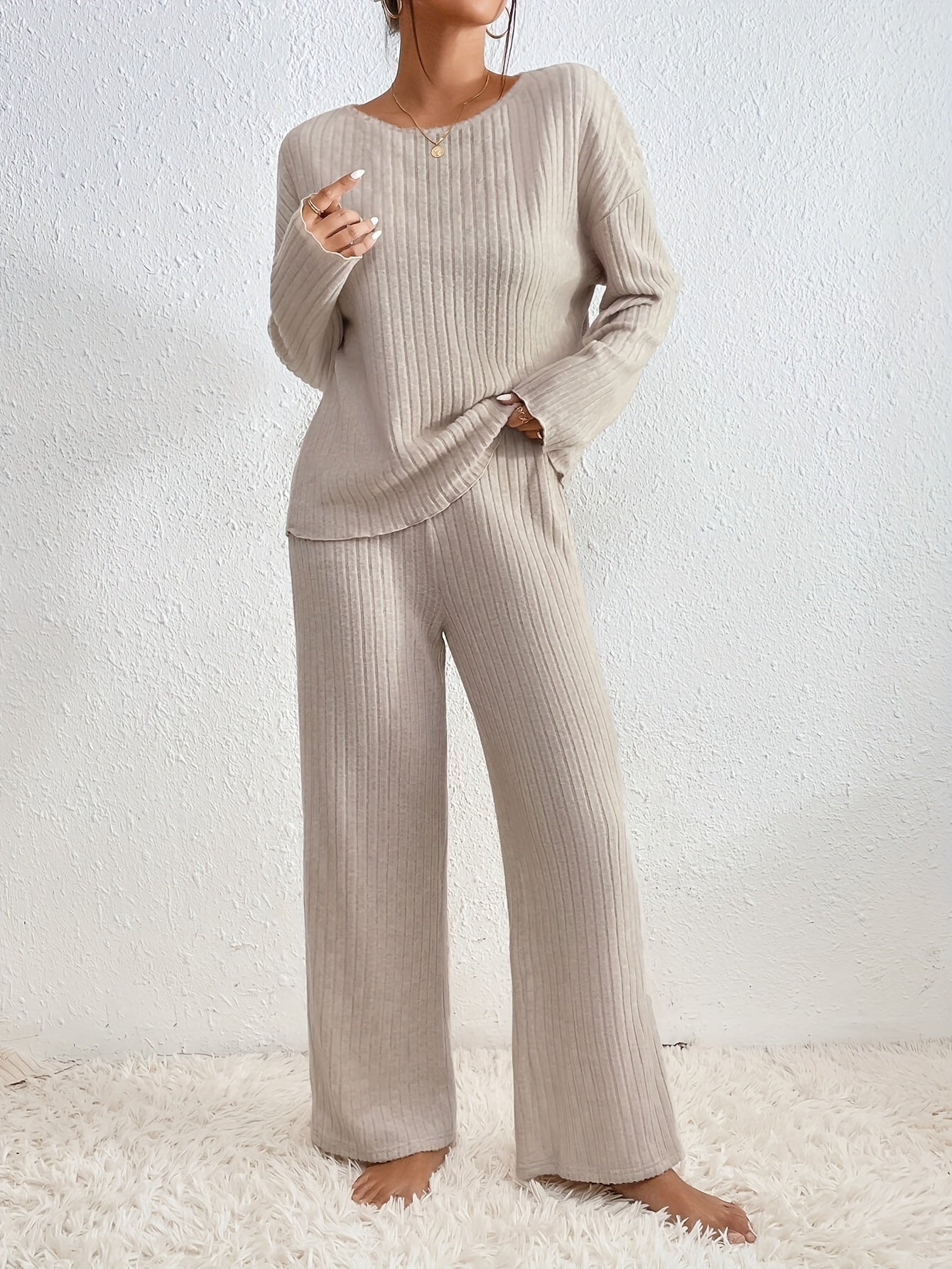 Sinclair™ | Elegant set for women with ribbed jumper and straight leg trousers