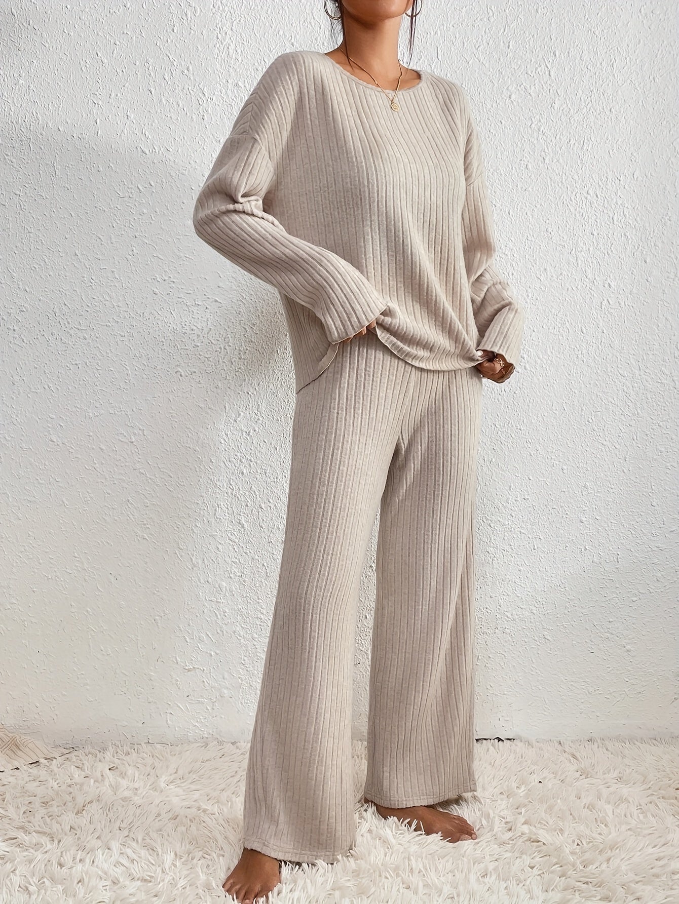 Sinclair™ | Elegant set for women with ribbed jumper and straight leg trousers