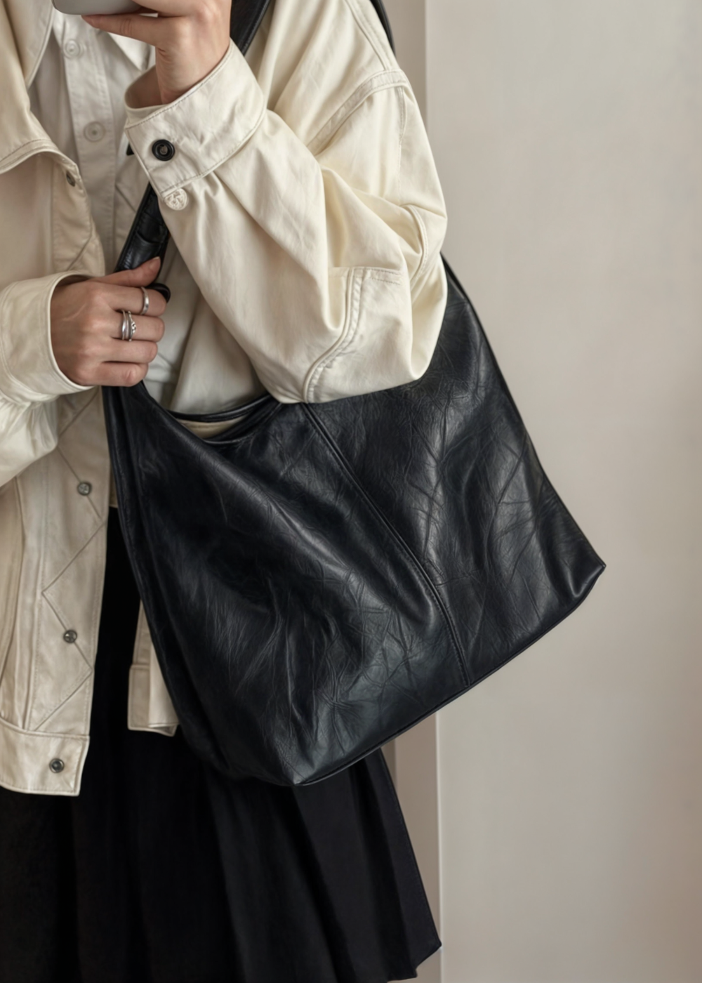Tote Bag – Vintage Charm and Modern Versatility