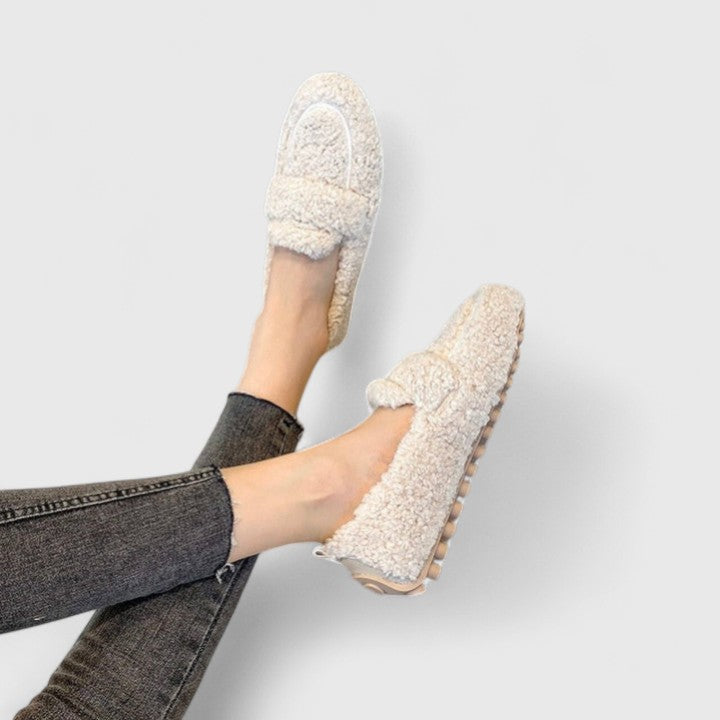 Sinclair™ | Warm Slippers with Elegant Design