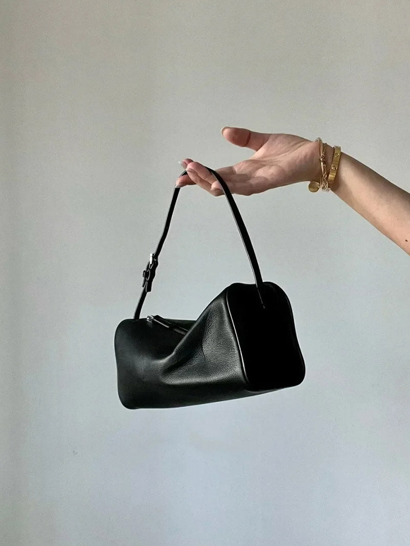 Shoulder Bag – Glossy Finish and Versatile Charm