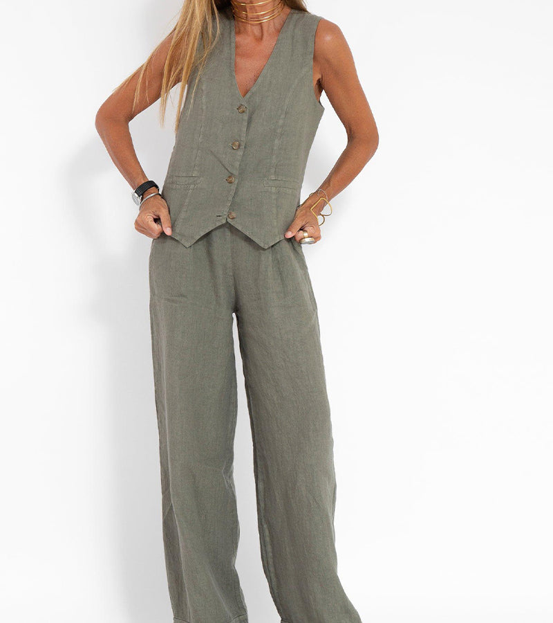 Sinclair™ | Buttoned Waistcoat and Wide Trousers