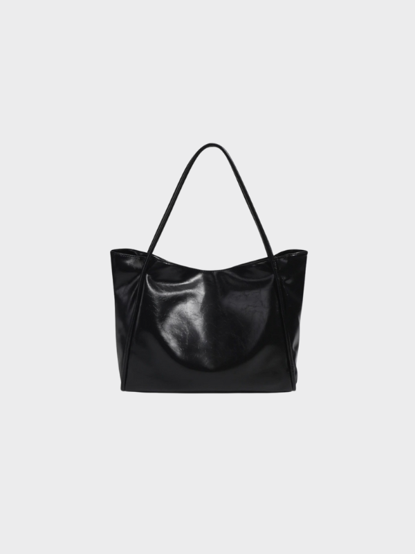 Shoulder Bag – Vintage Elegance with Spacious Interior